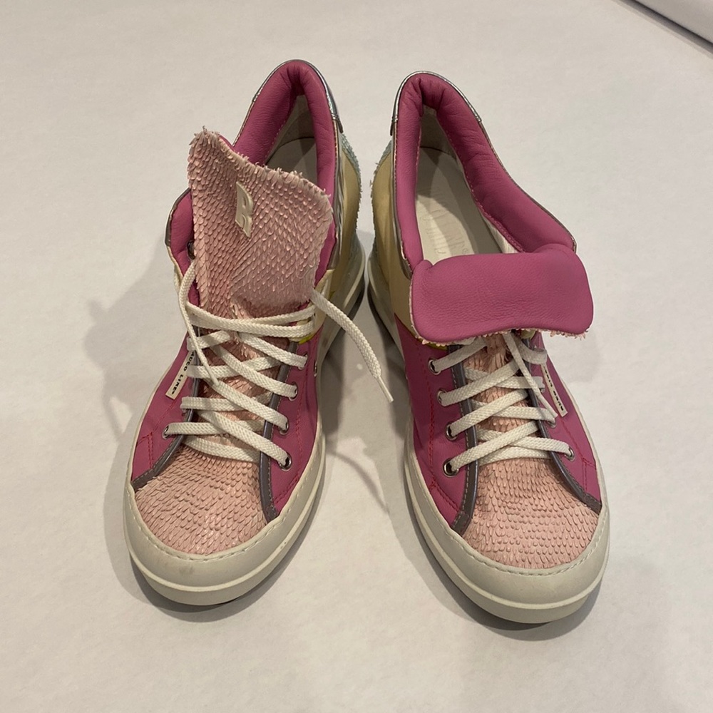 Italian size 40.